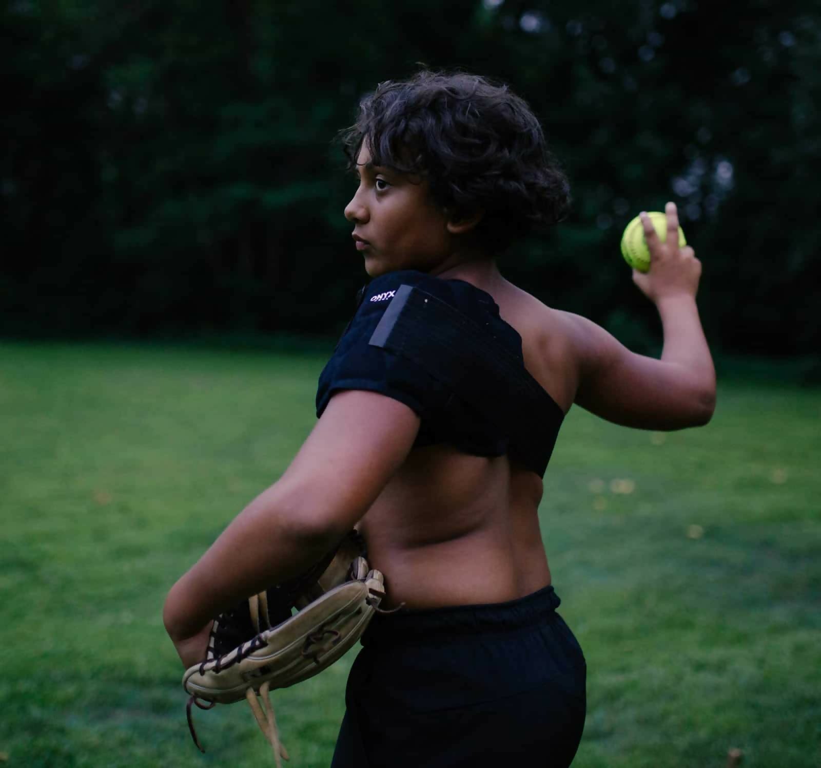 GabeOnyxShoulderSoftball-scaled-1